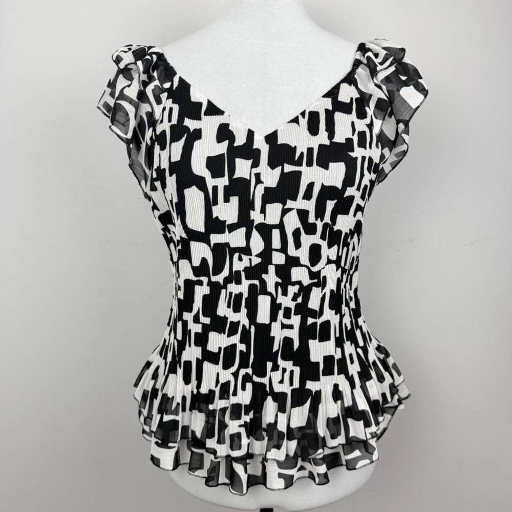 Essentials by Milano Black White Abstract Peplum Top Size Womens Petite Small